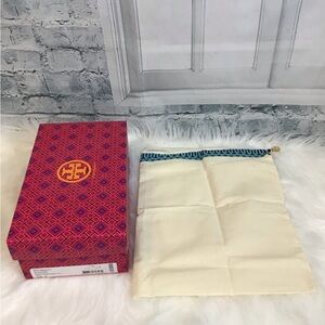 Tory Burch Shoe Box & Dust Bag✂️
